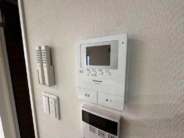 モニター付きインターホン