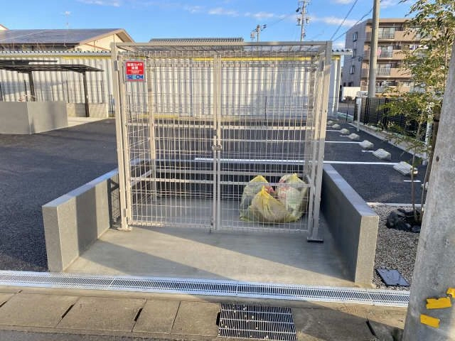 ゴミ捨て場