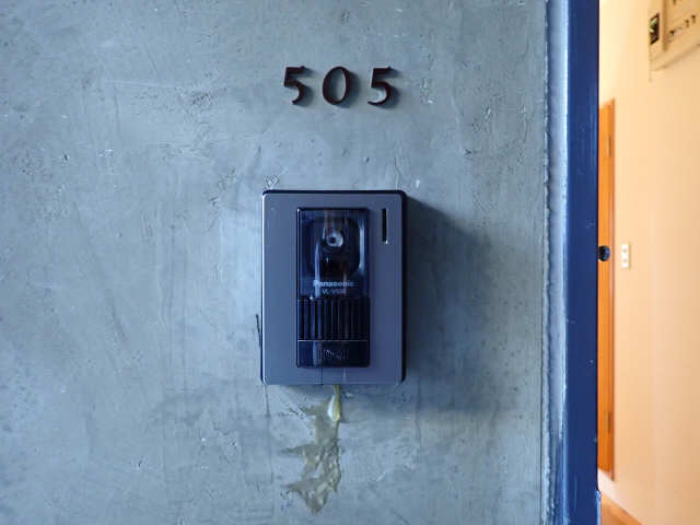 モニター付きインターホン