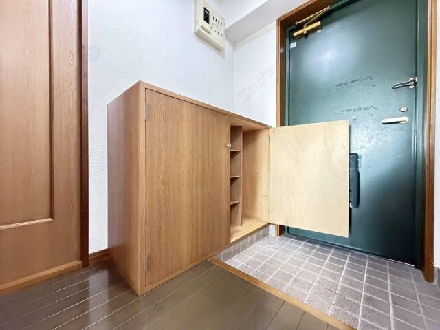 シューズボックス