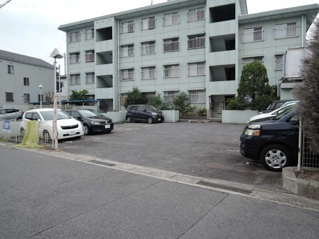 駐車場入り口
