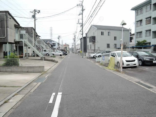 駐車場前道路