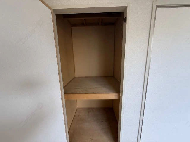 洋室収納