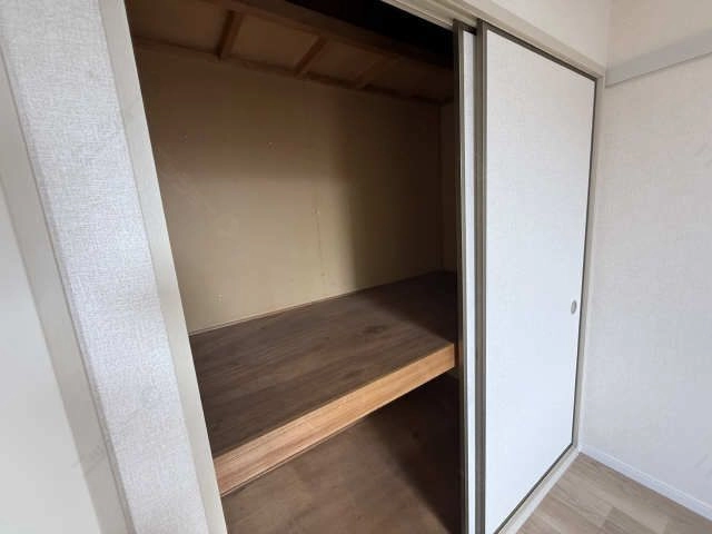 洋室収納