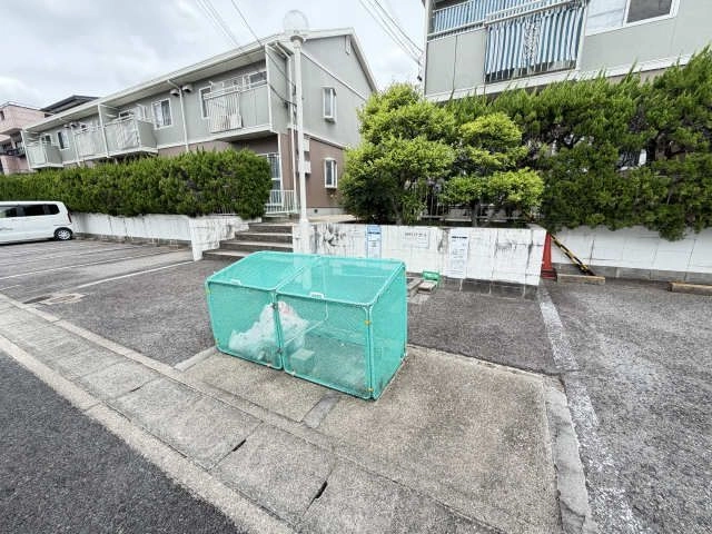 ゴミ置き場