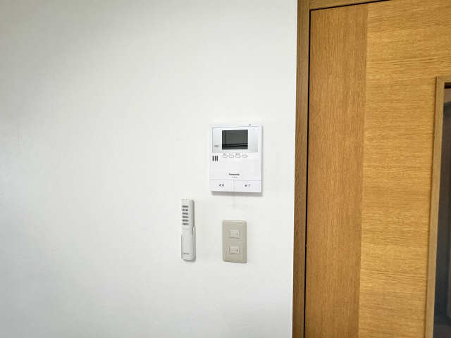 モニター付きインターホン