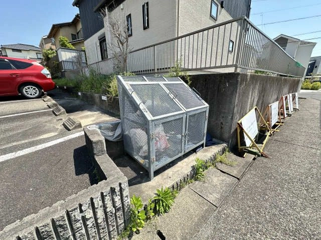 ゴミ置き場