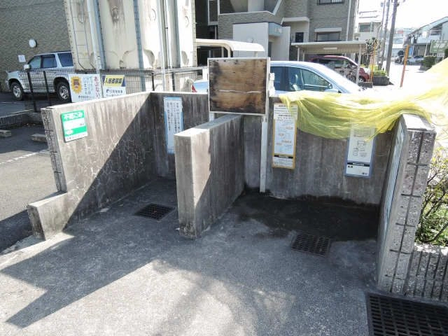 ゴミ置き場