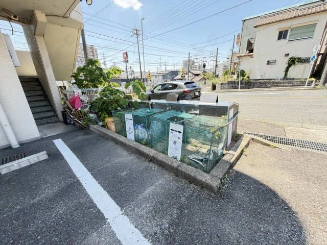 ゴミ置き場