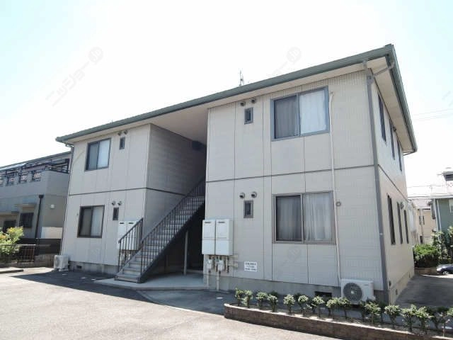 北側からの外観