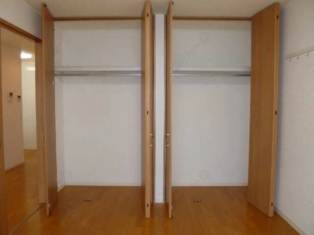 収納（南洋間）