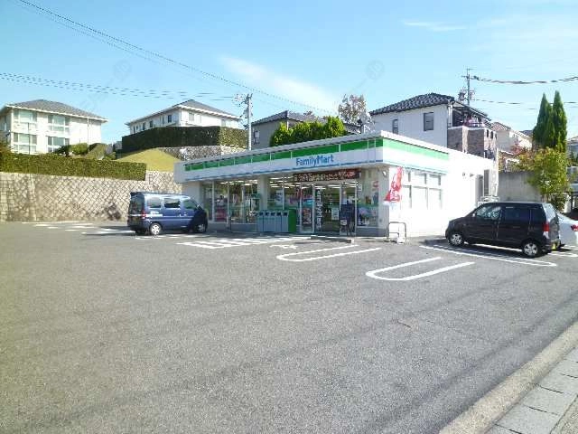 ファミリーマー歩3分