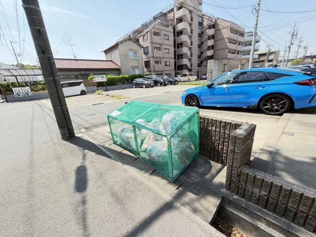ゴミ置き場