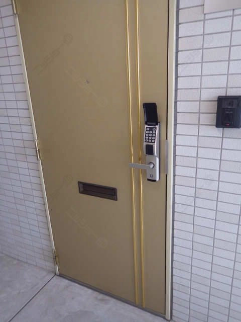 玄関扉