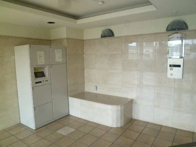 ｴﾝﾄﾗﾝｽ内