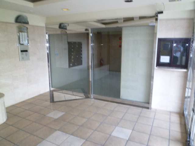 ｴﾝﾄﾗﾝｽ内