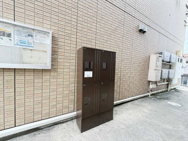 宅配ボックス