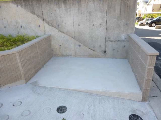 ゴミ置き場