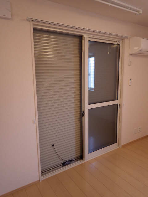 シャッター雨戸