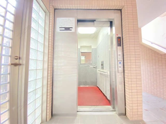 エレベーター