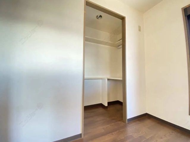 キッチン裏収納