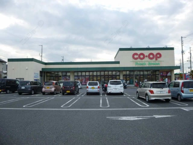 コープ大高インター店徒歩６分