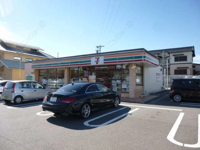 セブンイレブン徒歩５分