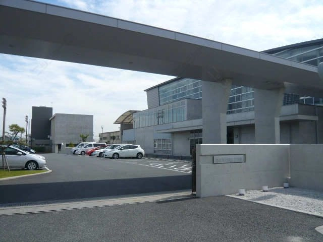 蟹江中学校