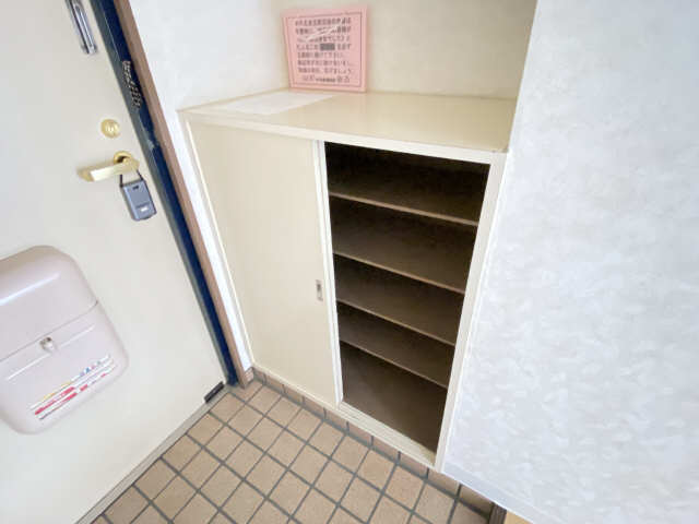 シューズBOX（下部）