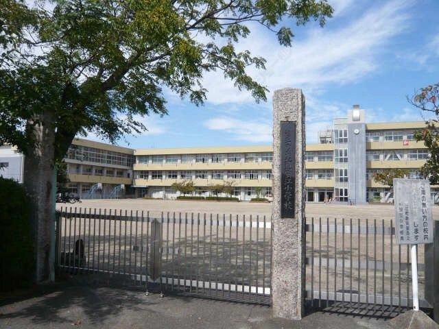 新蟹江小学校