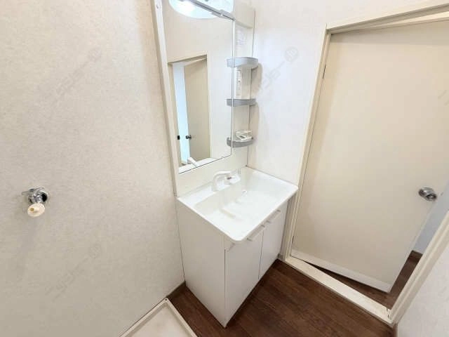 シャワー付洗面台