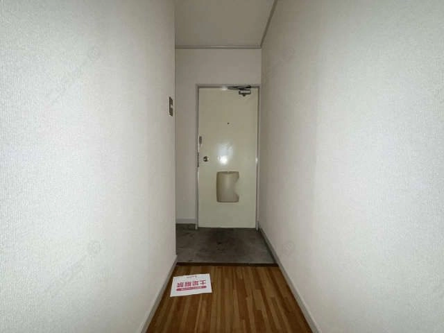 玄関内