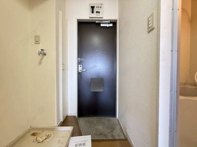 玄関内