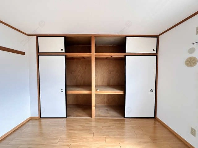 収納（東洋室）