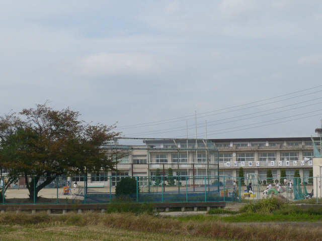 白鳥小学校
