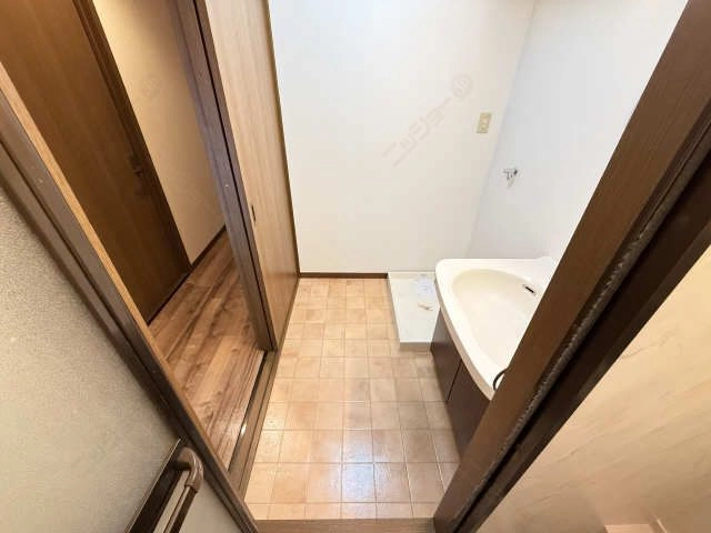 脱衣所-2