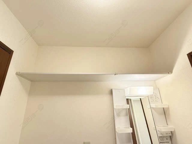 収納棚（脱衣所）