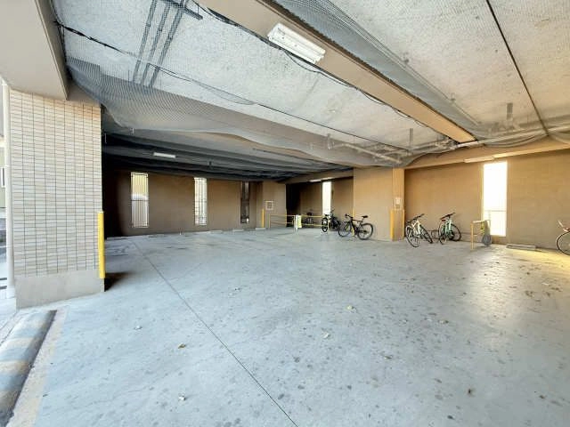 駐車場(屋内)