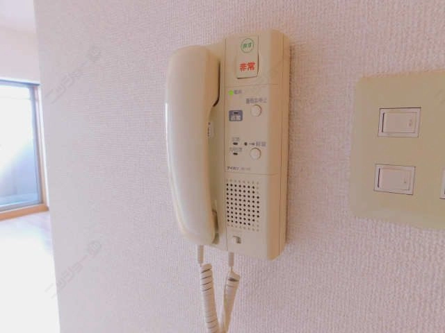 インターホン