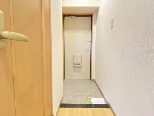 玄関内