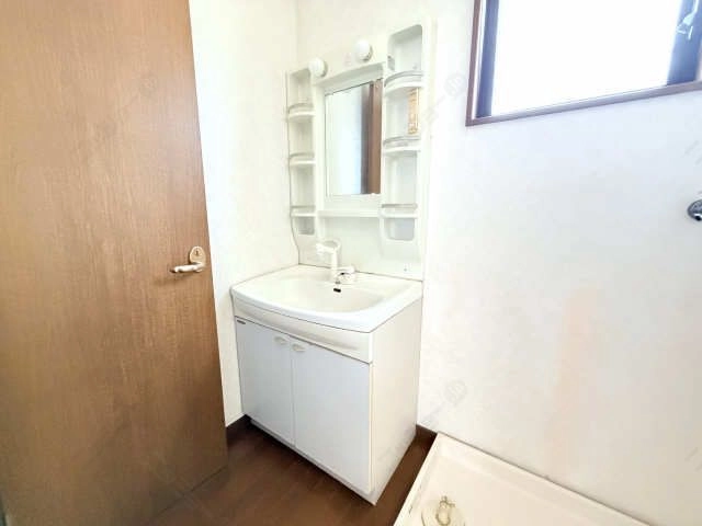 シャワー付洗面台