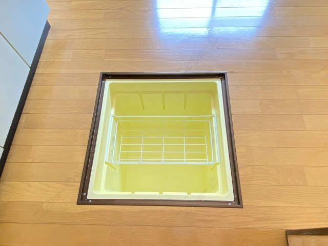 キッチン床下収納