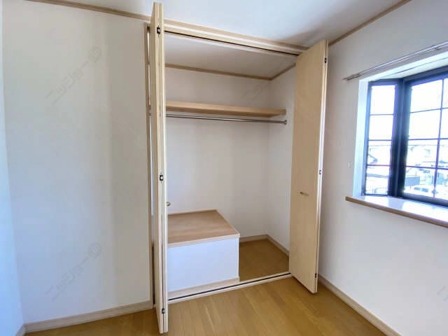 収納(2階北洋室)