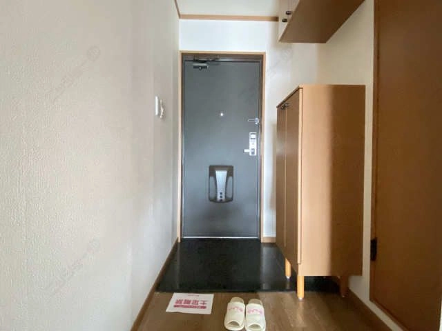 玄関内
