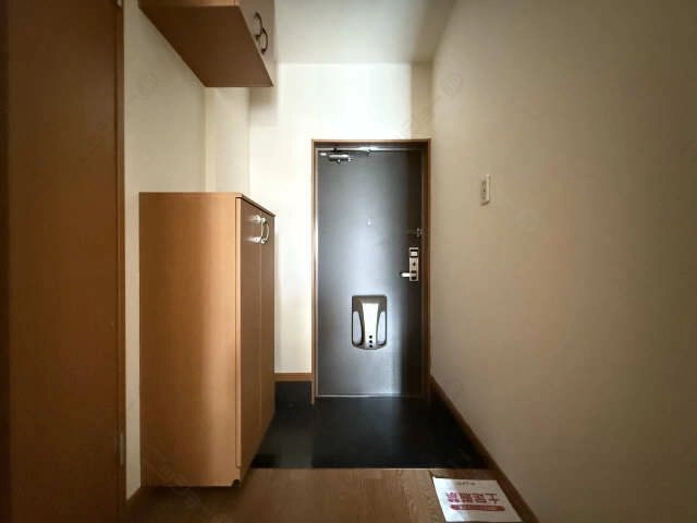 玄関内