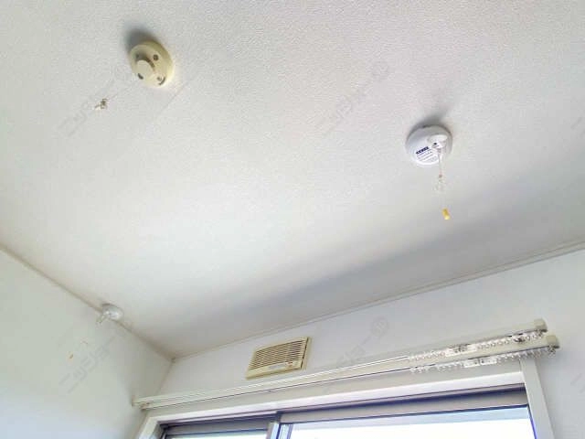 室内物干（洋室）