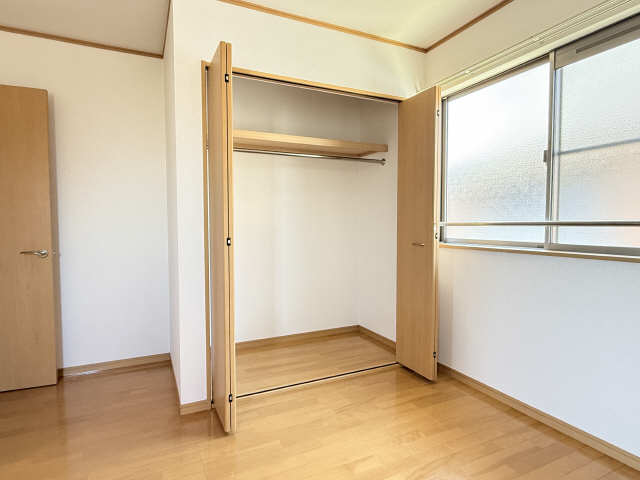 収納（2階北洋室）