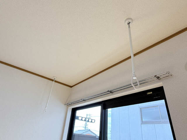 室内物干（２階洋室）