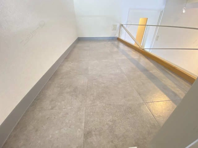 造り付けベッド上部