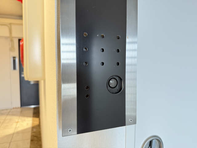 モニター付きインターホン